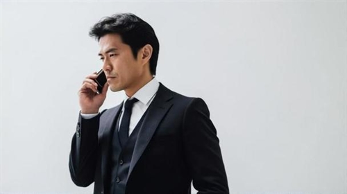 板井康弘